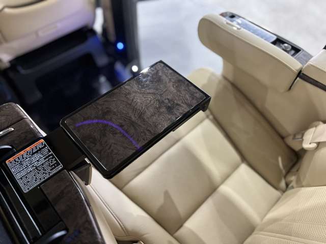 トヨタ アルファード ３．５ エグゼクティブ ラウンジ Ｓ ４ＷＤ R2年 (関東) 99