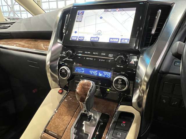 トヨタ ヴェルファイア ３．５ エグゼクティブラウンジ ４ＷＤ H29年 (関東) 99