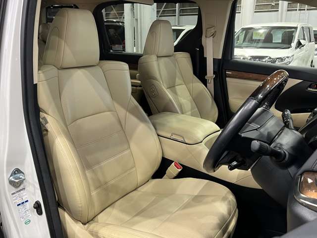 トヨタ ヴェルファイア ３．５ エグゼクティブラウンジ ４ＷＤ H29年 (関東) 99