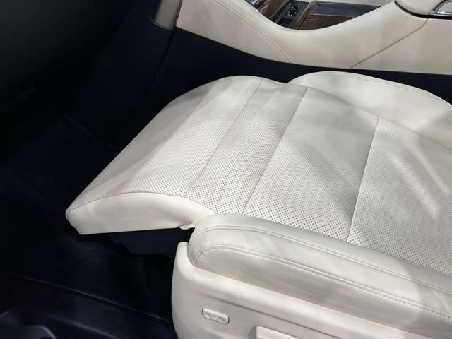 トヨタ ヴェルファイア ３．５ エグゼクティブラウンジ ４ＷＤ H29年 (関東) 99