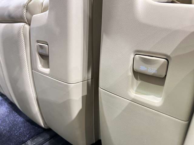 トヨタ ヴェルファイア ３．５ エグゼクティブラウンジ ４ＷＤ H29年 (関東) 99