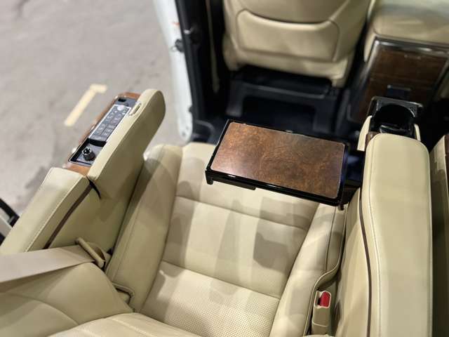 トヨタ ヴェルファイア ３．５ エグゼクティブラウンジ ４ＷＤ H29年 (関東) 99