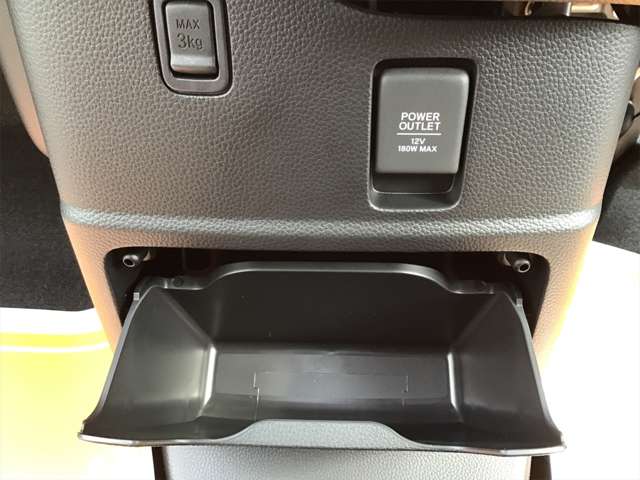 ホンダ Ｎ　ＢＯＸ カスタム ６６０ Ｌ R5年 (近畿) 99