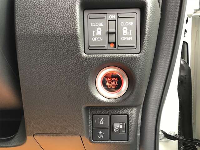 ホンダ Ｎ　ＢＯＸ カスタム ６６０ Ｌ R5年 (近畿) 99