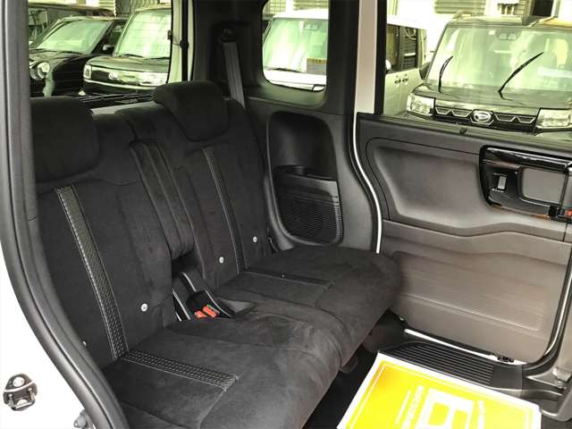 ホンダ Ｎ　ＢＯＸ カスタム ６６０ Ｌ R5年 (近畿) 99