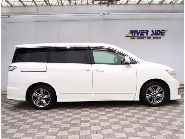 日産 エルグランド ２．５ ライダー H23年 (関東) 99