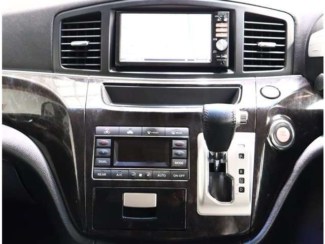 日産 エルグランド ２．５ ライダー H23年 (関東) 99