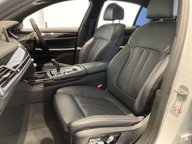 ＢＭＷ ７シリーズ ７４０Ｄ Ｘドライブ Ｍスポーツ ディーゼルターボ ４ＷＤ R3年 (近畿) 99