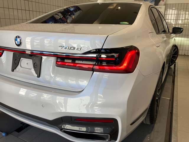 ＢＭＷ ７シリーズ ７４０Ｄ Ｘドライブ Ｍスポーツ ディーゼルターボ ４ＷＤ R3年 (近畿) 99