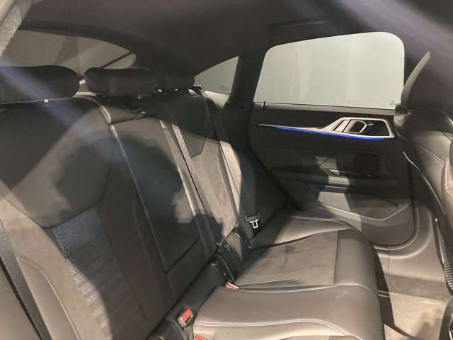 ＢＭＷ ４シリーズ ４２０Ｉ Ｍスポーツ R4年 (近畿) 99