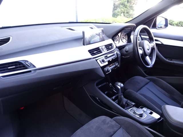 ＢＭＷ Ｘ１ Ｘドライブ １８Ｄ Ｍスポーツ ４ＷＤ H29年 (近畿) 99