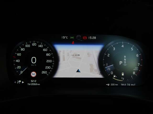 ボルボ ＸＣ４０ Ｂ４ ＡＷＤ インスクリプション ４ＷＤ R3年 (関東) 99