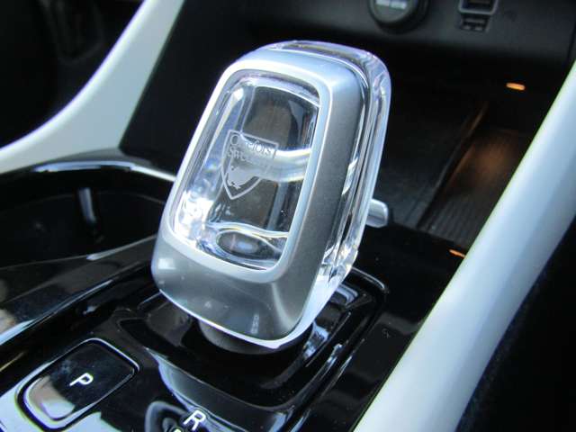 ボルボ ＸＣ４０ Ｂ４ ＡＷＤ インスクリプション ４ＷＤ R3年 (関東) 99