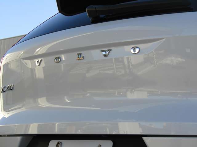 ボルボ ＸＣ４０ Ｂ４ ＡＷＤ インスクリプション ４ＷＤ R3年 (関東) 99