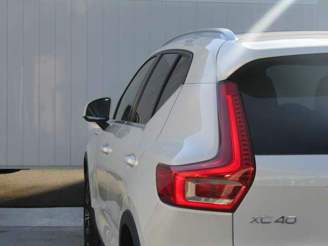 ボルボ ＸＣ４０ Ｂ４ ＡＷＤ インスクリプション ４ＷＤ R3年 (関東) 99