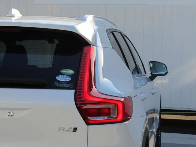 ボルボ ＸＣ４０ Ｂ４ ＡＷＤ インスクリプション ４ＷＤ R3年 (関東) 99