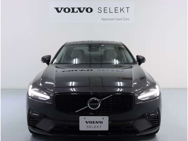 ボルボ Ｓ９０ リチャージ アルティメット Ｔ８ ＡＷＤ プラグイン ハイブリッド ４ＷＤ R5年 (関東) 99