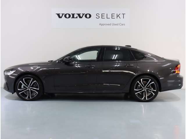 ボルボ Ｓ９０ リチャージ アルティメット Ｔ８ ＡＷＤ プラグイン ハイブリッド ４ＷＤ R5年 (関東) 99