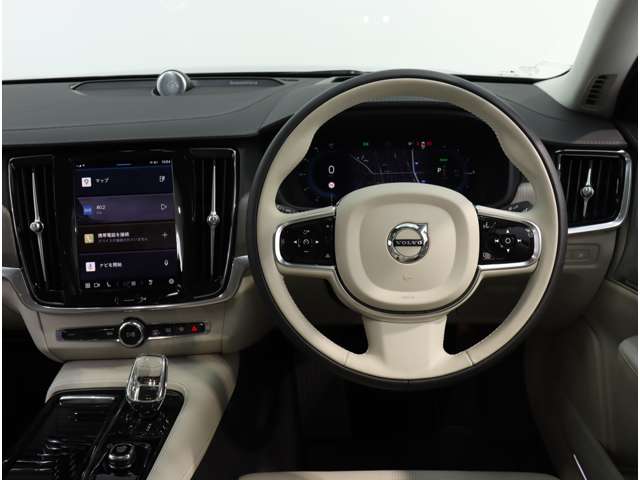 ボルボ Ｓ９０ リチャージ アルティメット Ｔ８ ＡＷＤ プラグイン ハイブリッド ４ＷＤ R5年 (関東) 99