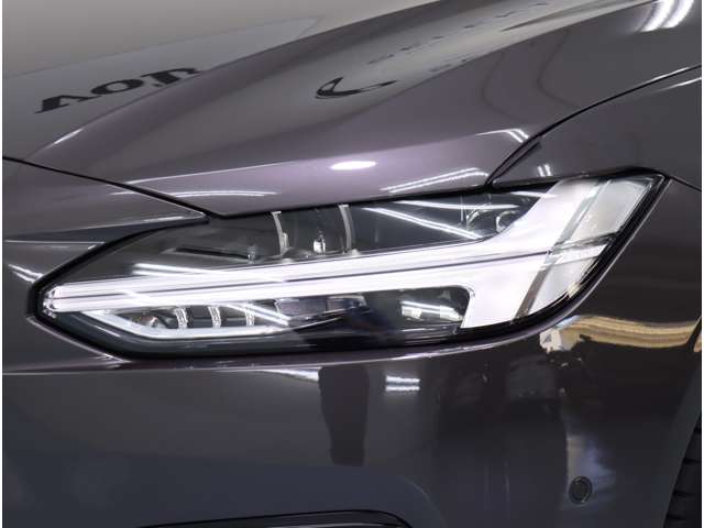 ボルボ Ｓ９０ リチャージ アルティメット Ｔ８ ＡＷＤ プラグイン ハイブリッド ４ＷＤ R5年 (関東) 99