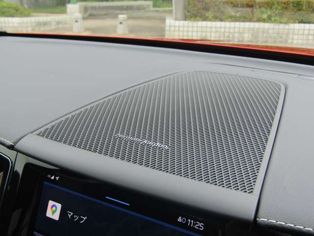 ボルボ ＸＣ６０ Ｂ６ ＡＷＤ Ｒデザイン ４ＷＤ R4年 (関東) 99