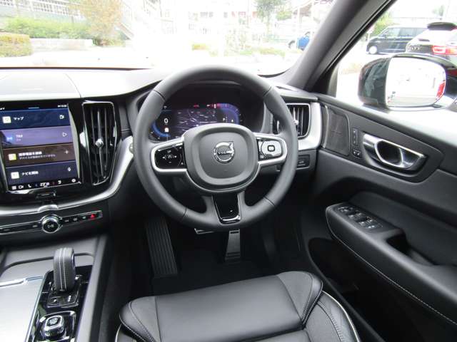 ボルボ ＸＣ６０ Ｂ６ ＡＷＤ Ｒデザイン ４ＷＤ R4年 (関東) 99