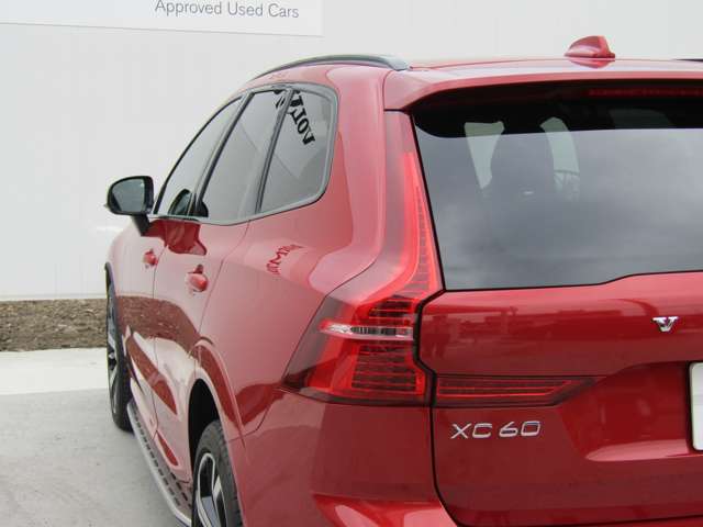 ボルボ ＸＣ６０ Ｂ６ ＡＷＤ Ｒデザイン ４ＷＤ R4年 (関東) 99