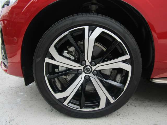 ボルボ ＸＣ６０ Ｂ６ ＡＷＤ Ｒデザイン ４ＷＤ R4年 (関東) 99