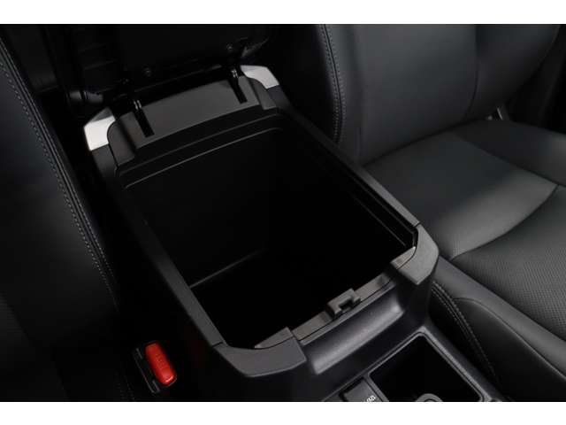 トヨタ ランドクルーザープラド ２．７ ＴＸ Ｌパッケージ ４ＷＤ R5年 (東海) 99