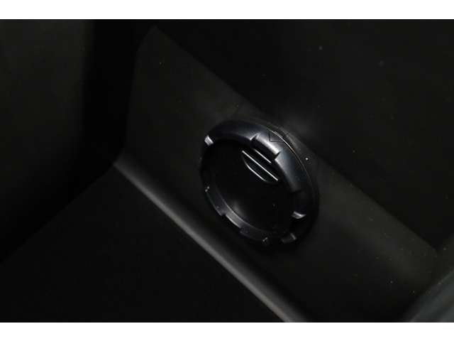 トヨタ ランドクルーザープラド ２．７ ＴＸ Ｌパッケージ ４ＷＤ R5年 (東海) 99