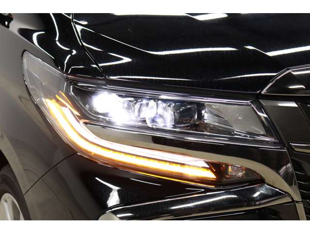 トヨタ アルファード ２．５ Ｓ タイプゴールドＩＩＩ R4年 (東海) 99