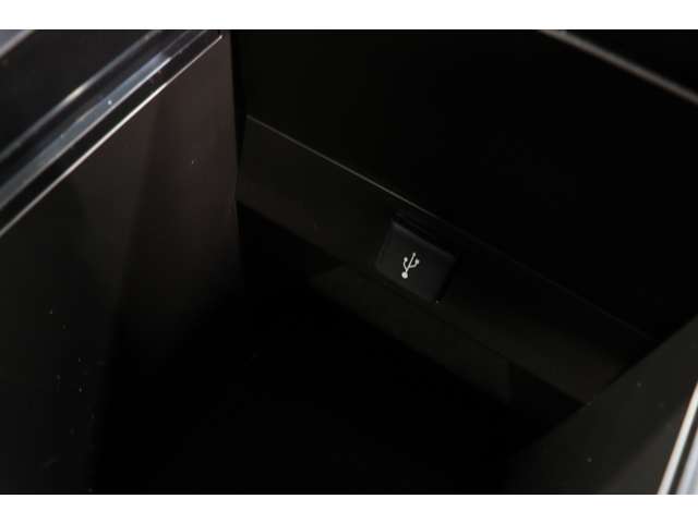 トヨタ アルファード ２．５ Ｓ タイプゴールドＩＩＩ R4年 (東海) 99