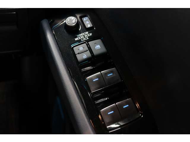 トヨタ アルファード ２．５ Ｓ タイプゴールドＩＩＩ R4年 (東海) 99