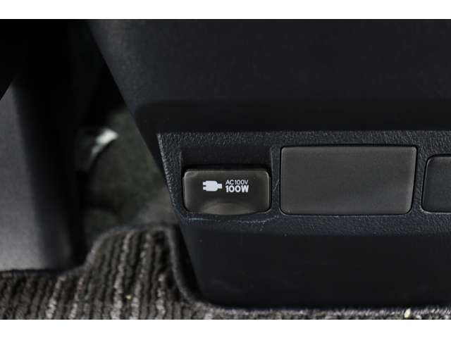 トヨタ アルファード ２．５ Ｓ タイプゴールドＩＩＩ R4年 (東海) 99