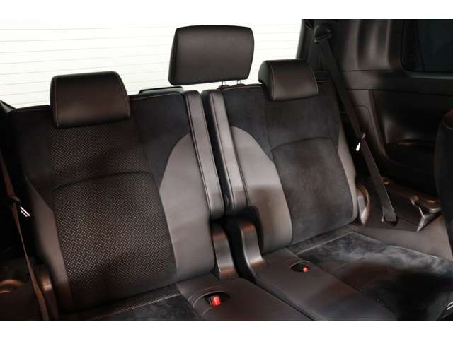 トヨタ アルファード ２．５ Ｓ タイプゴールドＩＩＩ R4年 (東海) 99