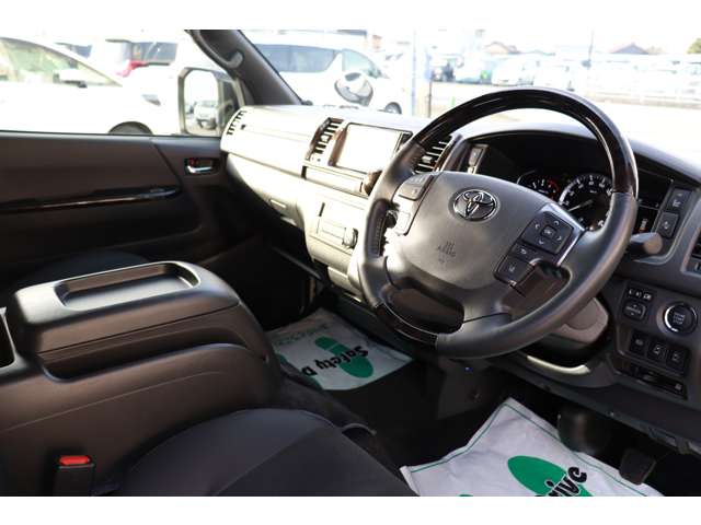 トヨタ ハイエースバン ２．８ スーパーＧＬ ダークプライムＩＩ ロングボディ ディーゼルターボ R4年 (東海) 99