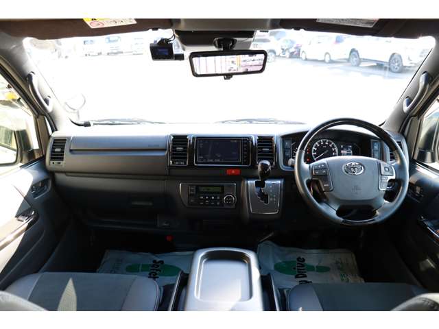 トヨタ ハイエースバン ２．８ スーパーＧＬ ダークプライムＩＩ ロングボディ ディーゼルターボ R4年 (東海) 99