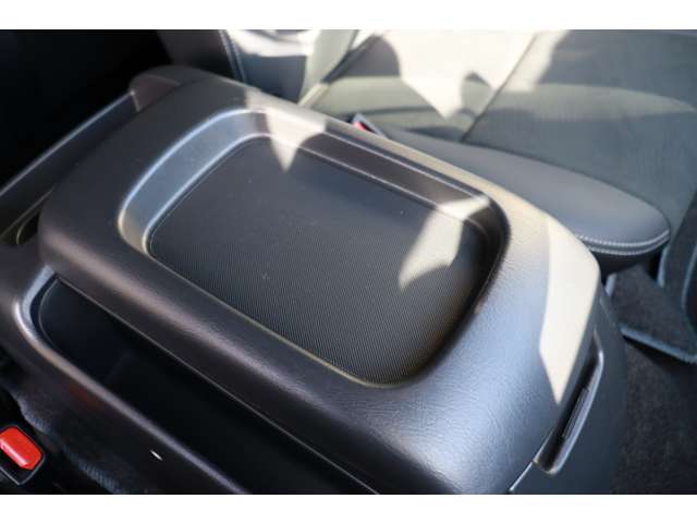 トヨタ ハイエースバン ２．８ スーパーＧＬ ダークプライムＩＩ ロングボディ ディーゼルターボ R4年 (東海) 99