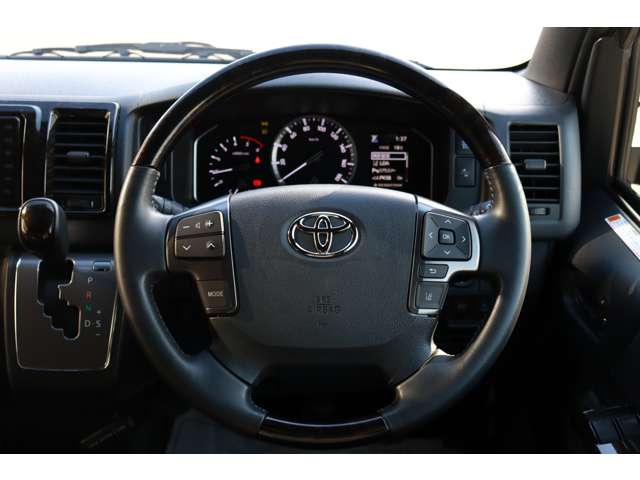 トヨタ ハイエースバン ２．８ スーパーＧＬ ダークプライムＩＩ ロングボディ ディーゼルターボ R4年 (東海) 99