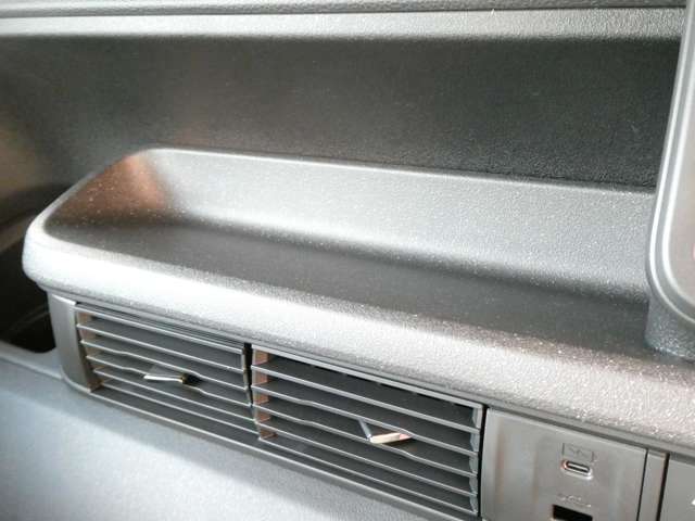 ホンダ Ｎ　ＢＯＸ カスタム ６６０ ターボ R5年 (関東) 99