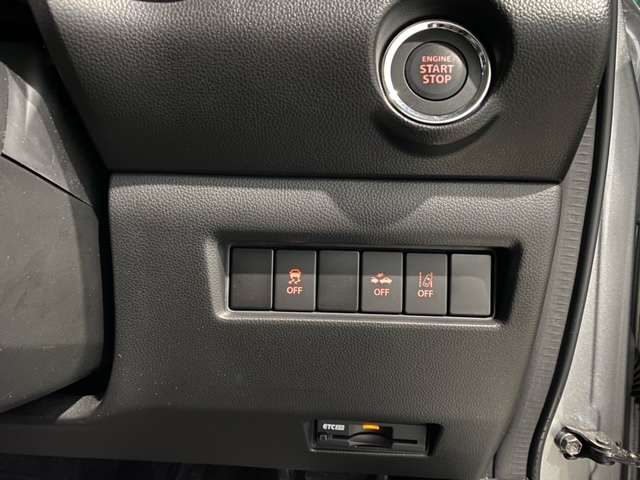 スズキ スイフト スポーツ １．４ セーフティパッケージ装着車 R1年 (北海道) 99