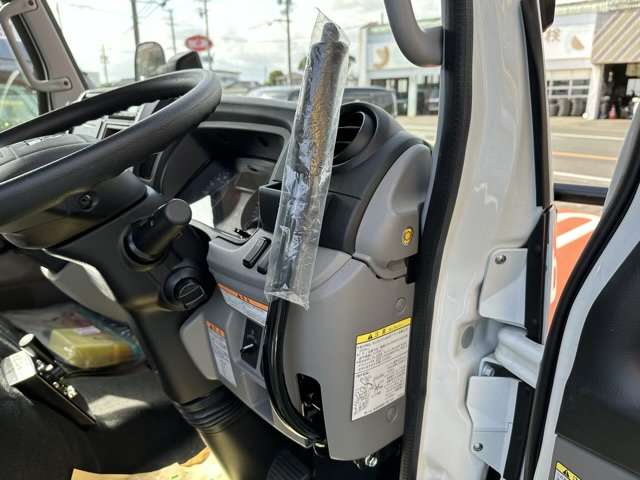 三菱フソウ キャンター ３Ｔ R5年 (東海) 99