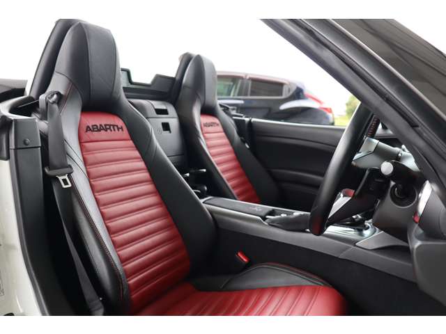 アバルト １２４　スパイダー １．４ H29年 (近畿) 99