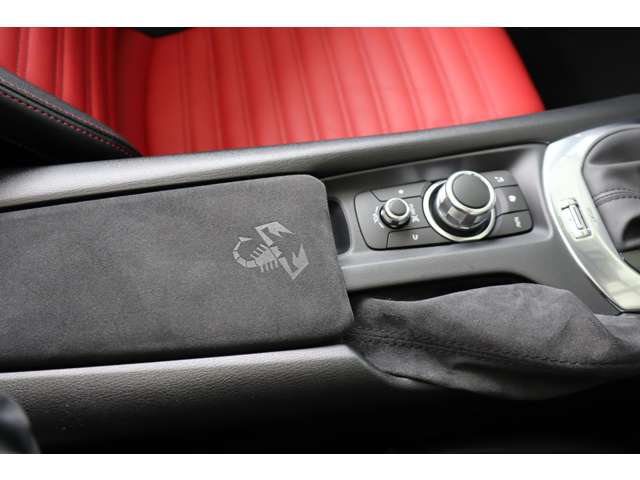 アバルト １２４　スパイダー １．４ H29年 (近畿) 99