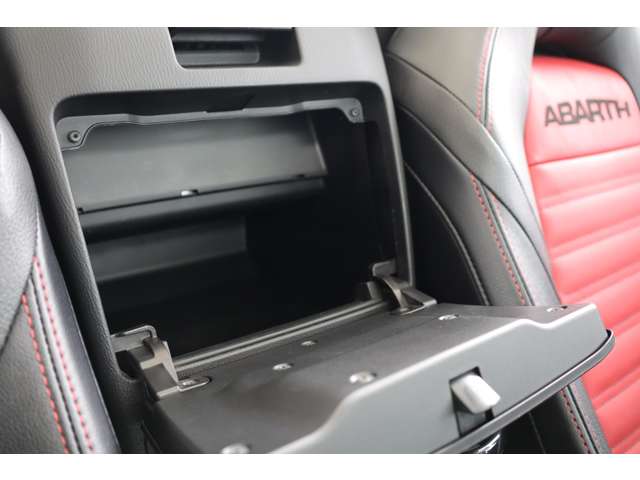 アバルト １２４　スパイダー １．４ H29年 (近畿) 99