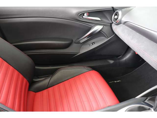 アバルト １２４　スパイダー １．４ H29年 (近畿) 99