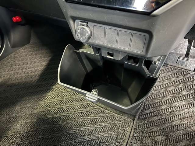 トヨタ タンク １．０ カスタム Ｇ H30年 (東北) 99