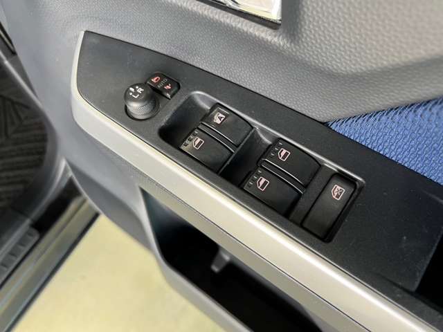 トヨタ タンク １．０ カスタム Ｇ H30年 (東北) 99