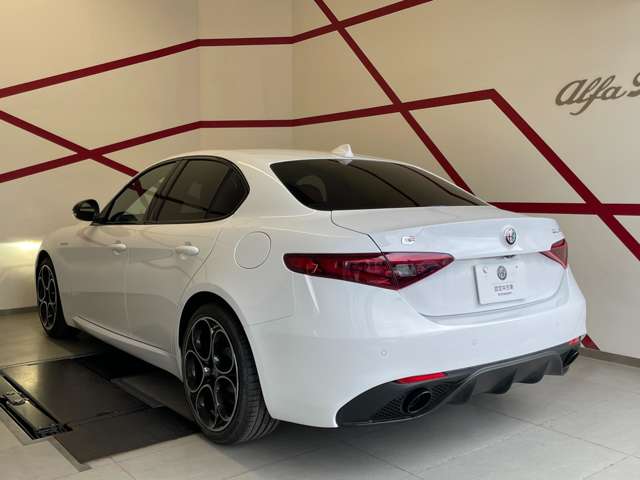 アルファロメオ ジュリア ２．０ ターボ ヴェローチェ R5年 (東北) 99