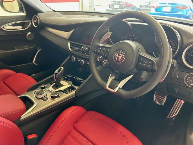 アルファロメオ ジュリア ２．０ ターボ ヴェローチェ R5年 (東北) 99